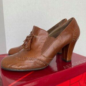 Aerosoles- 7 1/2 Dark Tan Leather 836 Bank Role Heels